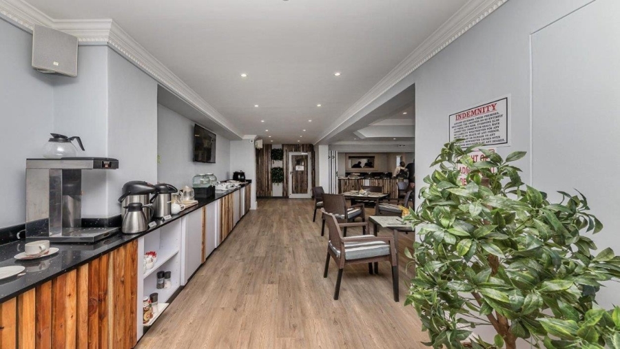 1 Bedroom Property for Sale in Mouille Point Western Cape